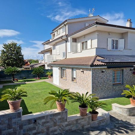 فندق Castelbarco House B روما المظهر الخارجي الصورة