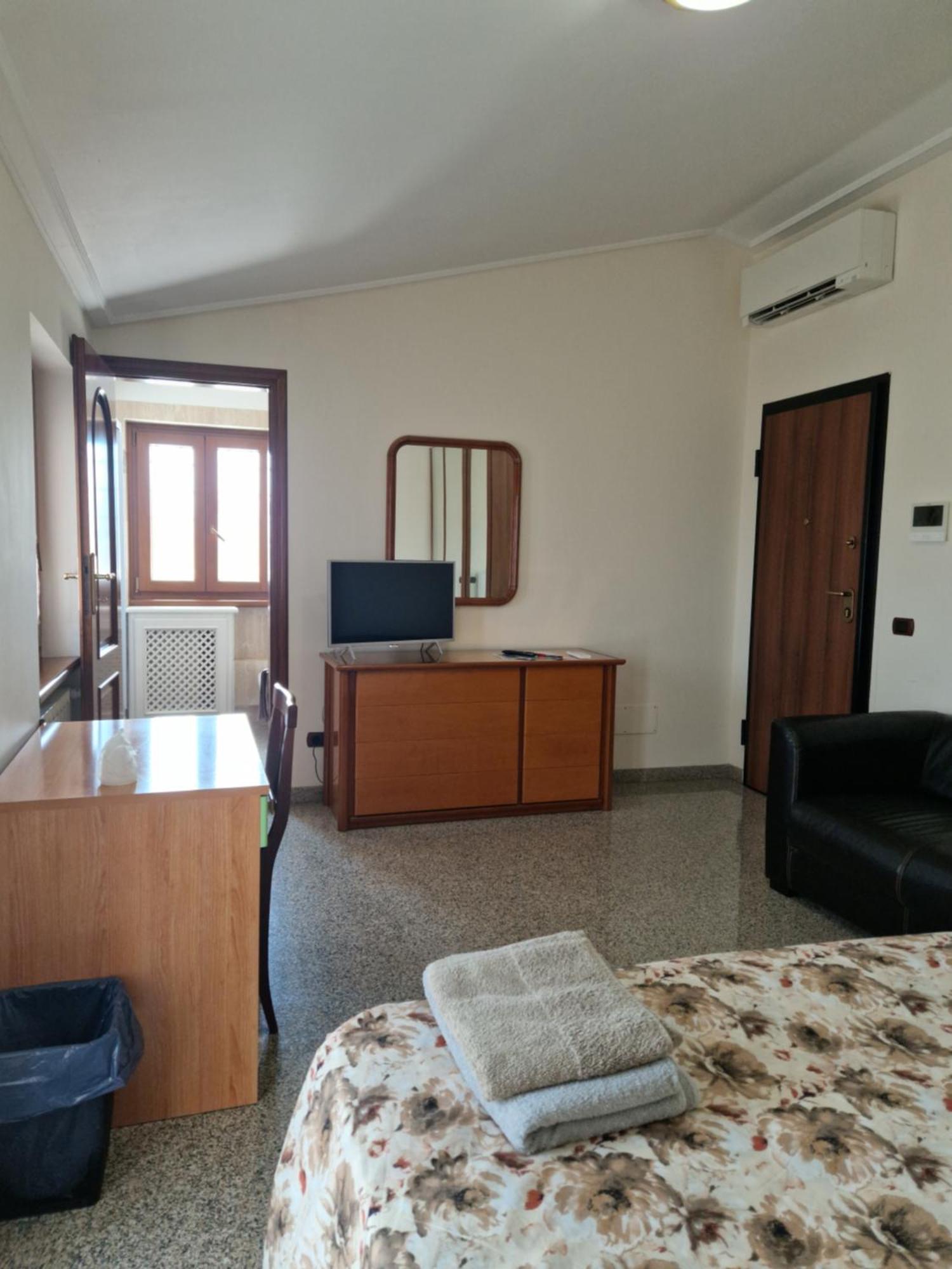 فندق Castelbarco House B روما المظهر الخارجي الصورة