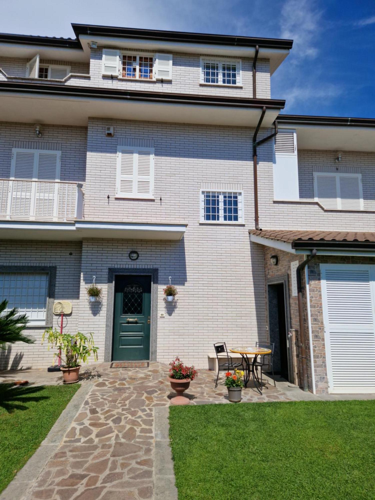 فندق Castelbarco House B روما المظهر الخارجي الصورة